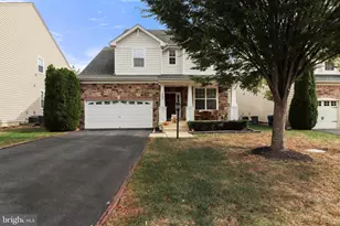 24994 White Fir Ct, Chantilly, VA 20152 - Photo 1