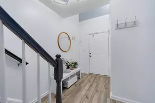 564 Sparkleberry Terrace NE, Leesburg, VA 20176 - Photo 4