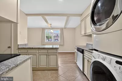 1043 Margate Court #1043A, Sterling, VA 20164 - Photo 8