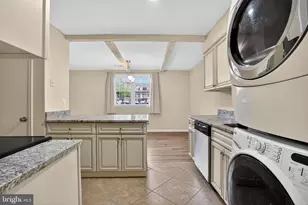 1043 Margate Ct, Sterling, VA 20164 - Photo 8