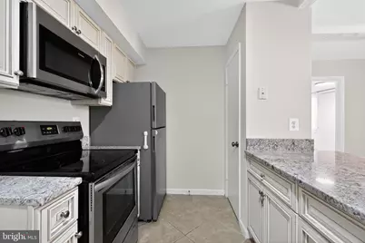 1043 Margate Court #1043A, Sterling, VA 20164 - Photo 12