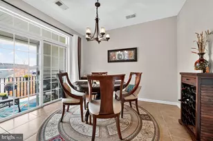 43669 McDowell Sq, Leesburg, VA 20176 - Photo 16