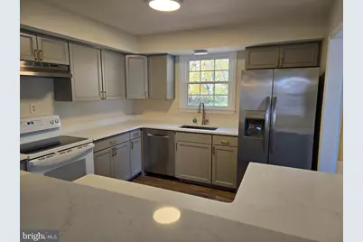 341 S 26th Street #A, Purcellville, VA 20132 - Photo 10