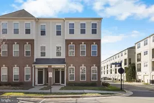 19441 Promenade Dr, Leesburg, VA 20176 - Photo 1