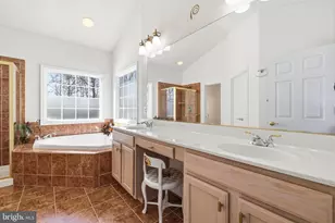 43656 Riverpoint Dr, Leesburg, VA 20176 - Photo 26