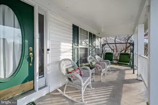 20956 Hollyberry Ct, Ashburn, VA 20147 - Photo 10