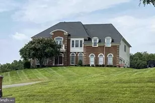 35376 Glencoe Ct, Round Hill, VA 20141 - Photo 1