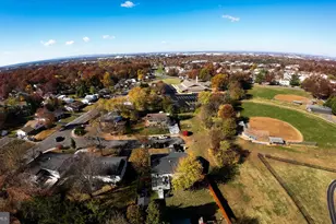 503 S Maple Ct, Sterling, VA 20164 - Photo 42