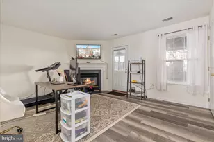 21491 Rusty Blackhaw Square, Sterling, VA 20164 - Photo 28