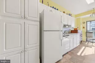 19375 Cypress Ridge Terrace, Leesburg, VA 20176 - Photo 14