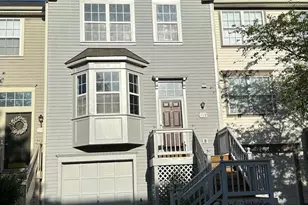 113 Frazer Dr, Purcellville, VA 20132 - Photo 1