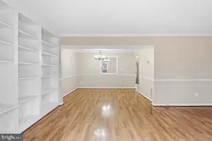 310 S 11th St, Purcellville, VA 20132 - Photo 10