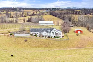 35047 Snickersville Turnpike, Round Hill, VA 20141 - Photo 4