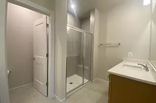 43808 Middleway Ter, Ashburn, VA 20147 - Photo 44