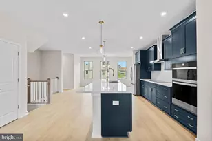 19716 Mystic Maroon Terrace, Ashburn, VA 20147 - Photo 4