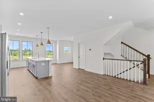 19750 Misty Moss Sq, Ashburn, VA 20147 - Photo 8