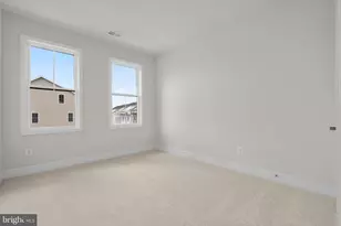 42119 Picasso Sq, Ashburn, VA 20148 - Photo 26