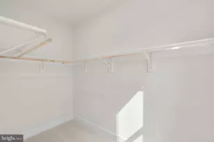 42119 Picasso Sq, Ashburn, VA 20148 - Photo 24