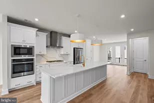 42121 Picasso Sq, Ashburn, VA 20148 - Photo 8