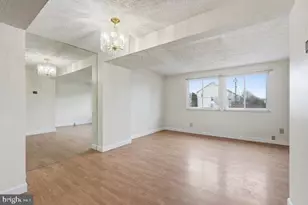 739 Brethour Ct, Sterling, VA 20164 - Photo 4