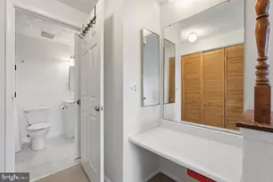 739 Brethour Ct, Sterling, VA 20164 - Photo 18