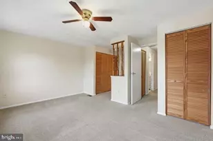 739 Brethour Ct, Sterling, VA 20164 - Photo 14