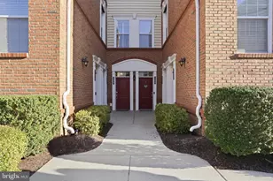 43031 Foxtrail Woods Terrace, Ashburn, VA 20148 - Photo 2
