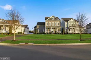 25956 Cullen Run Pl, Aldie, VA 20105 - Photo 2