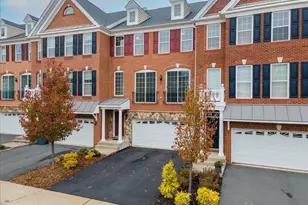42822 Edgegrove Heights Terrace, Ashburn, VA 20148 - Photo 2