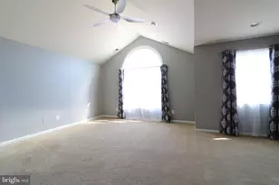 25497 Carrington Dr, Chantilly, VA 20152 - Photo 16