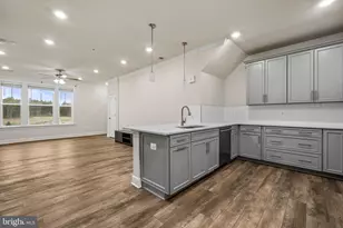 22528 Wilson View Ter, Ashburn, VA 20148 - Photo 10