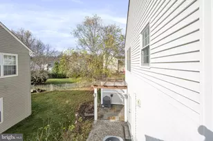 48 McPherson Cir, Sterling, VA 20165 - Photo 34