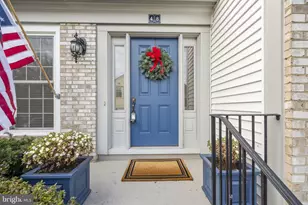 48 McPherson Cir, Sterling, VA 20165 - Photo 2