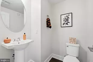 42605 Nubbins Ter, Ashburn, VA 20147 - Photo 10