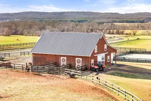 15145 Lees Crossing Ln, Leesburg, VA 20176 - Photo 2