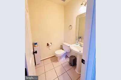 43005 Beachall Street, Chantilly, VA 20152 - Photo 18
