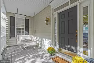 20319 Bowfonds St, Ashburn, VA 20147 - Photo 8