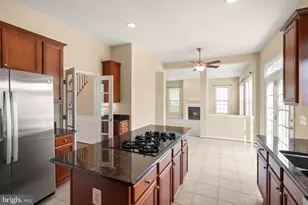 19296 Creek Field Cir, Leesburg, VA 20176 - Photo 16