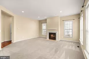 19296 Creek Field Cir, Leesburg, VA 20176 - Photo 20