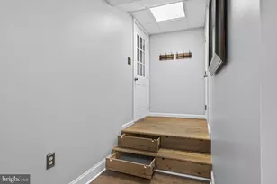 17 Stonewall Ct, Middleburg, VA 20117 - Photo 6