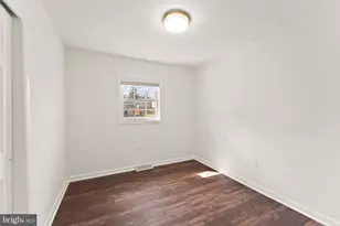 140 S 26th St, Purcellville, VA 20132 - Photo 26