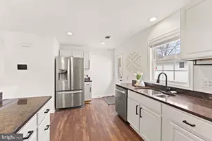 140 S 26th St, Purcellville, VA 20132 - Photo 18