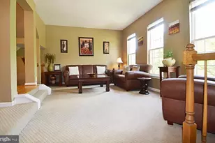 21168 Millwood Square, Sterling, VA 20165 - Photo 2