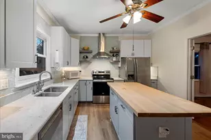 43619 Preddy Ct, Ashburn, VA 20147 - Photo 4