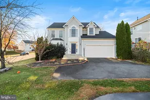 42963 Tara Ct, Ashburn, VA 20147 - Photo 1