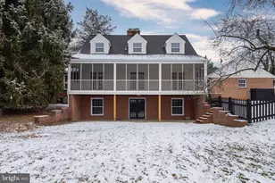 17747 Silcott Springs Rd, Purcellville, VA 20132 - Photo 2