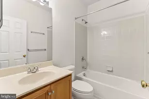 42627 Homefront Terrace, Chantilly, VA 20152 - Photo 40