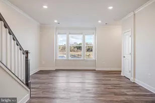 22504 Wilson View Ter, Ashburn, VA 20148 - Photo 4