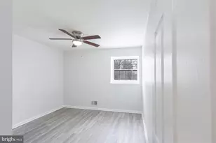 122 Mayfair Dr NE, Leesburg, VA 20176 - Photo 4