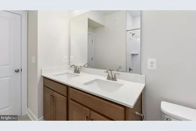 20821 Cloongee Terrace, Dulles, VA 20166 - Photo 32